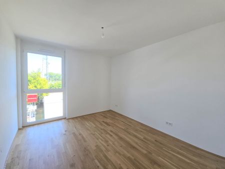Erstbezug ab 01.10.2025: geförderte 3 Zimmer Wohnung mit Balkon in ruhiger und zentraler Lage - Puchstraße 34 - Top 17 - Photo 4