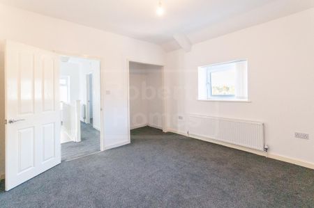 3 bedroom detached house to rent - Photo 5