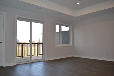 For Lease - 954 Chapman Mills Drive, Barrhaven, Ontario - Photo 2