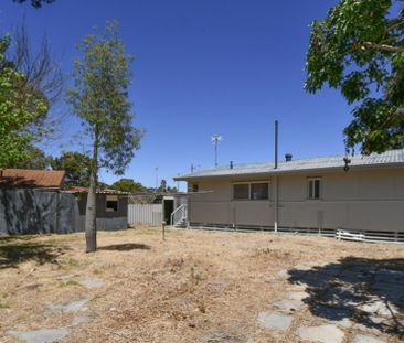 Cosy Three Bedroom in Pinjarra - Photo 2