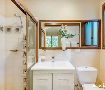 Perfect Family Home - Photo 4