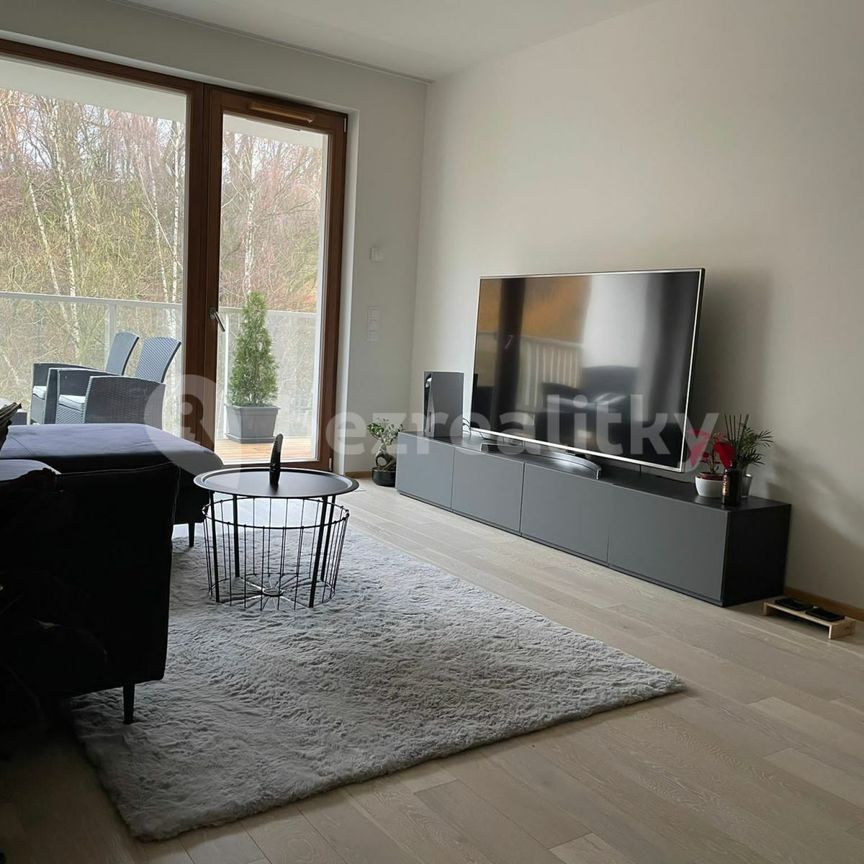 Pronájem bytu 2+kk • 54 m² bez realitkyNaskové, Praha - Košíře - Фото 1