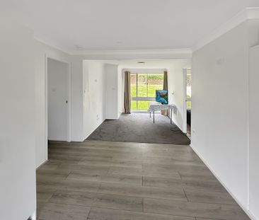 LIFESTYLE LIVING: 4-BEDROOM HOME WITH POOL & BIG BACKYARD - Photo 2