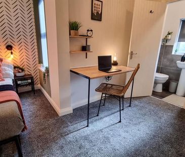 1 bedroom in a house share to rent - Photo 6