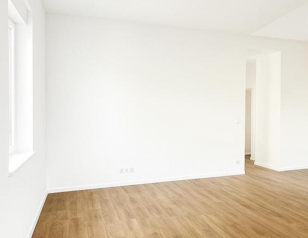 Erstbezug nach Kernsanierung !! - Foto 1