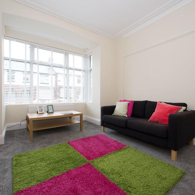 5 bedroom terraced house to rent - Photo 1