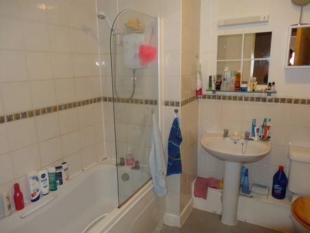 1 bedroom apartment to rent - Photo 4