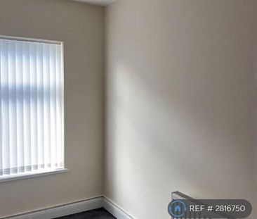 2 bedroom end of terrace house to rent - Photo 6