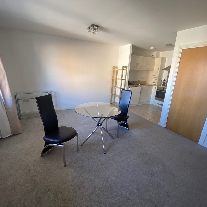 Heol Glan Rheidol, Cardiff - Photo 1