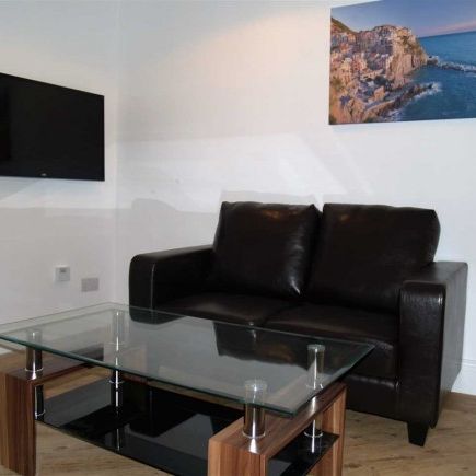 2 Bed - Evelyn Place, Plymouth - Photo 1