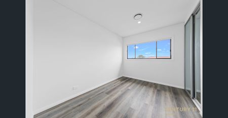 Ideal Location & Modern Townhouse! - Photo 2