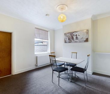 4 bedroom house to rent - Photo 3