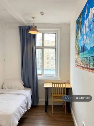 1 bedroom in a house share to rent - Photo 1