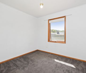 3 Istanbul Dr, Aberfoyle Park SA 5159 - House For Rent | Domain - Photo 5