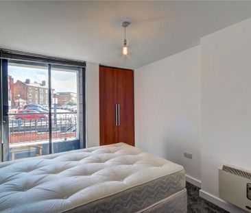 2 bedroom apartment to rent - Photo 4