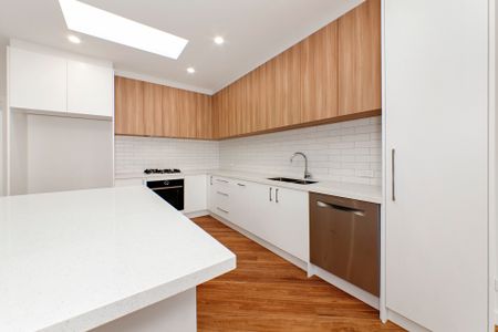 14 Barkly Street, Brighton VIC 3186 - House For Rent | Domain - Photo 5