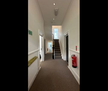 Room in a Shared House, Deane Road, L7 - Photo 3