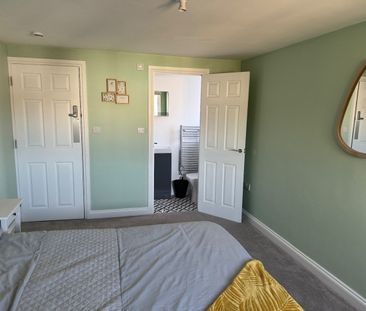 6 Bed Maisonette, Bath Road, BS4 - Photo 3