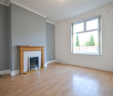 Kensington Grove, Denton, Manchester, M34 3GW - Photo 3