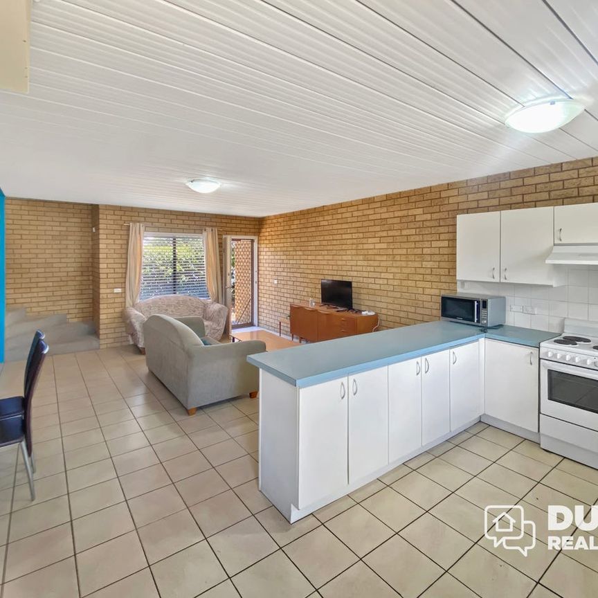 FULLY FURNISHED 2 BEDROOM UNIT - Photo 1