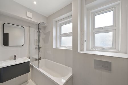 2 bed flat to rent in Richmond Hill, Bournemouth, BH2 - Photo 5