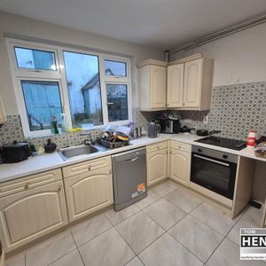 13 William Street, Dungannon, BT70 1DX - Photo 2