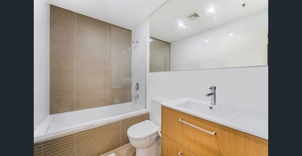 Modern 3-Bedroom Apartment in the Heart of Warwick Farm - Photo 1