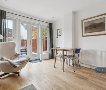 3 bedroom end of terrace house to rent - Photo 3