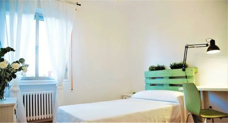 Calle del Pez Volador, Madrid, Community of Madrid 28007 - Photo 4