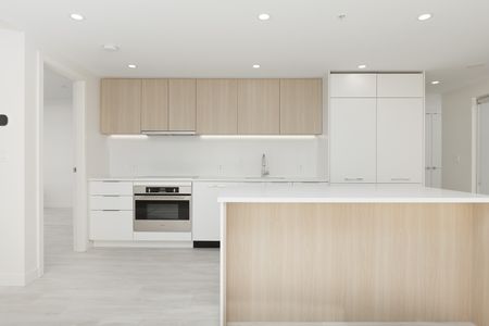 13318 104 Ave (12th Floor), Surrey - Photo 2