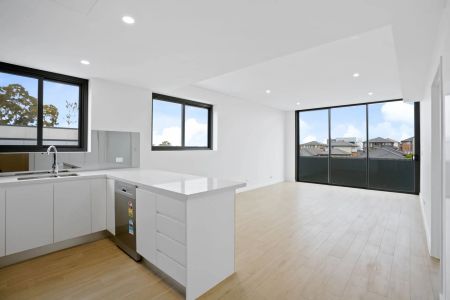 Stunning, Contemporary Two Bedroom Apartment's For Lease In Sought After Location - Photo 5
