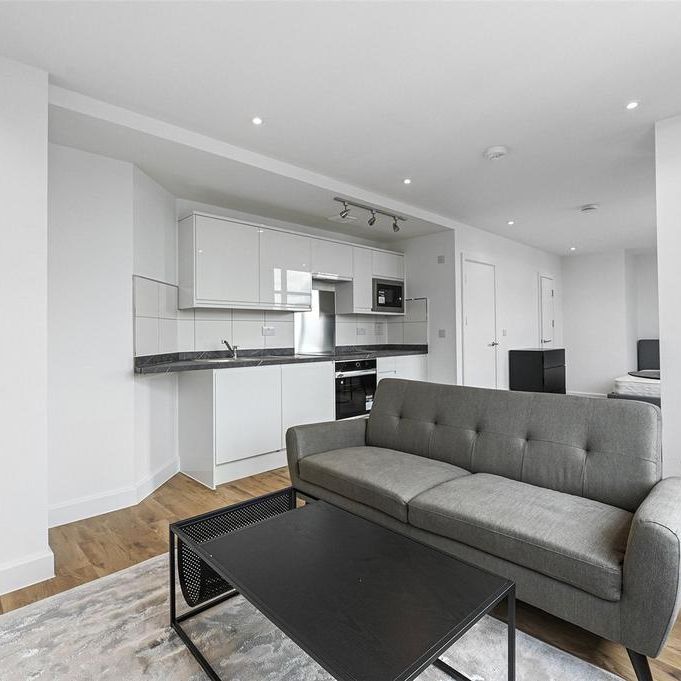 Studio to rent - Photo 1