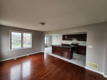 For Lease - 16 Saunter Court, Brampton, Ontario - Photo 4