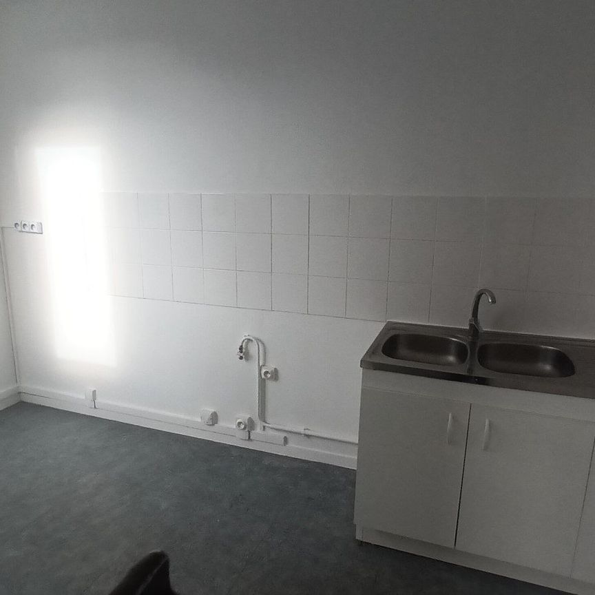 APPARTEMENT T2 – ETAGE 3 – 54 M2 - Photo 1