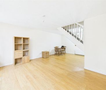 2 bedroom maisonette to rent - Photo 3