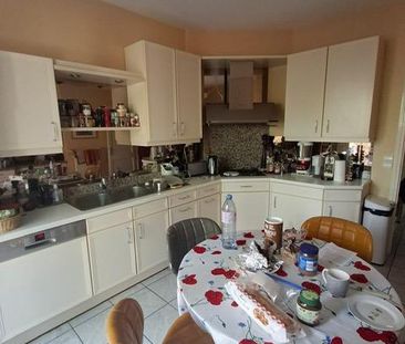 Location Maison 7 pièces 184m² STE FOY LES LYON 69110 - Photo 5
