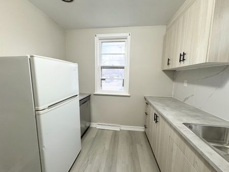 For Lease - 229 Crestwood Road, Vaughan, Ontario - Photo 5