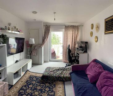 South Harrow, Middlesex, HA2 - Photo 2