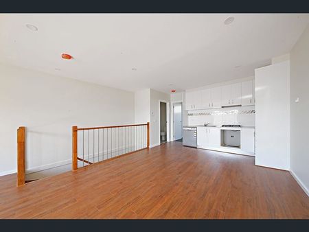 Modern 2-Bedroom Townhouse in St Albans - $530/week - Photo 5
