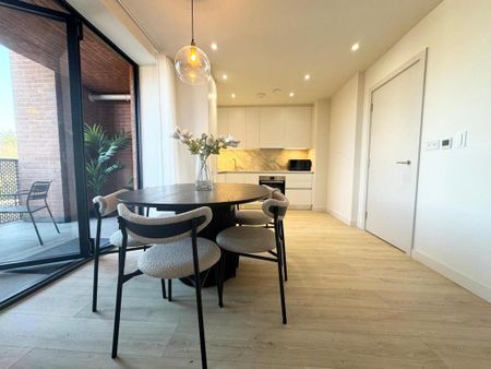 3 bedroom apartment to rent - Photo 2