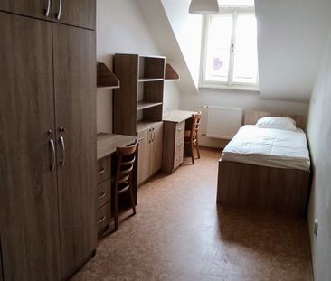 Pronájem bytu • 300 m² bez realitkyLublaňská, Praha - Vinohrady - Photo 1