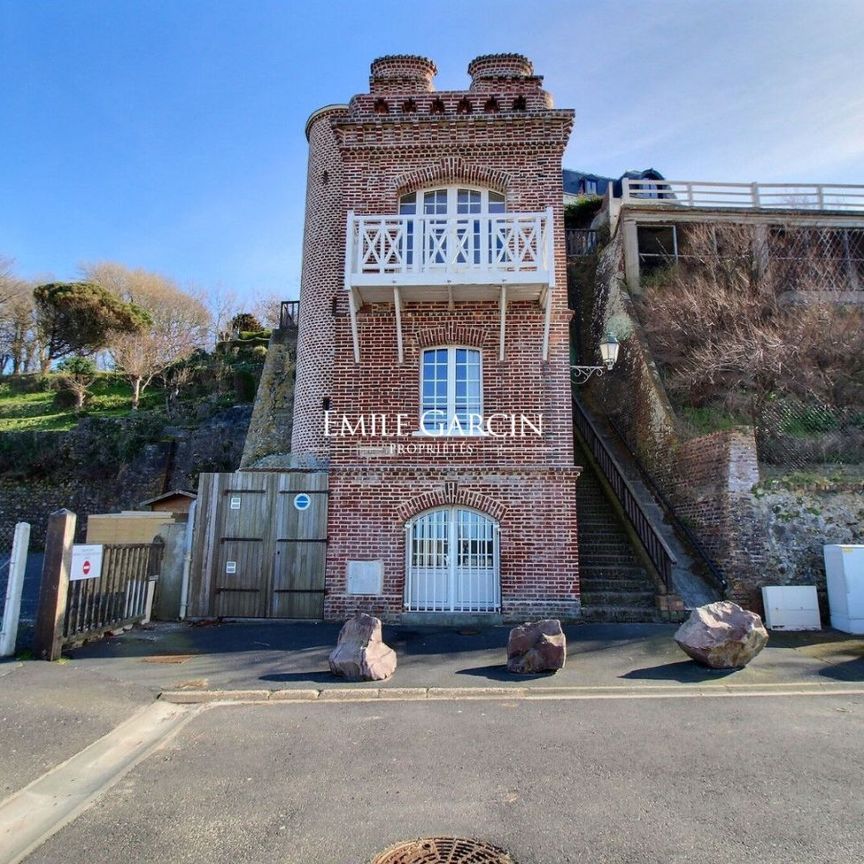 Maison atypique en front de mer a louer - Villerville - Vue Mer - Photo 1