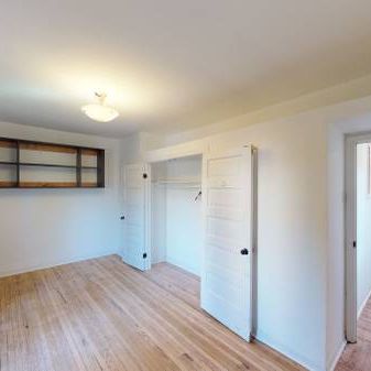 DOVERCOURT RD & BLOOR ST - THREE BEDROOM (ID#642D2) - Photo 3