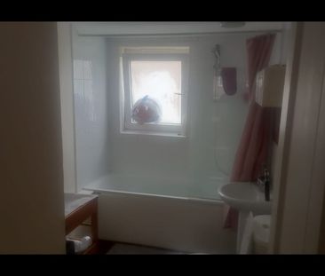 3 Bed Maisonette, Odessa Road, E7 - Photo 6