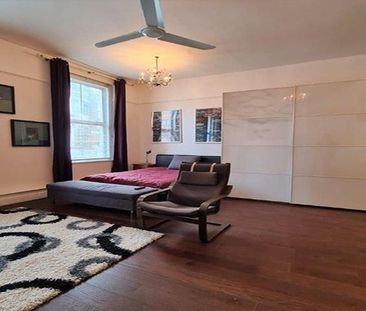 Stunning studio to rent in an amazing location - Photo 4