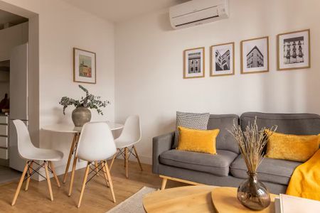 Calle de Almadén, Madrid, Community of Madrid 28014 - Photo 3