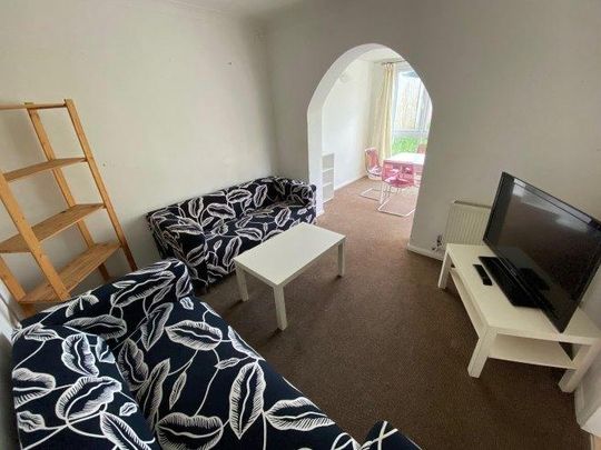 6 bedroom house share to rent - Photo 1