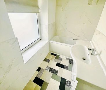 2 bedroom terraced house to rent - Photo 6