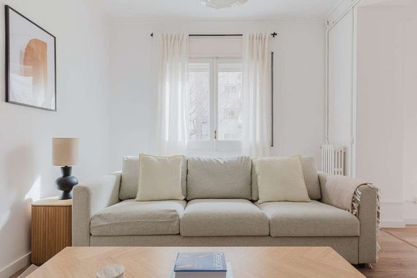 Luxury Flat for rent in Barcelona, Spain - Photo 1