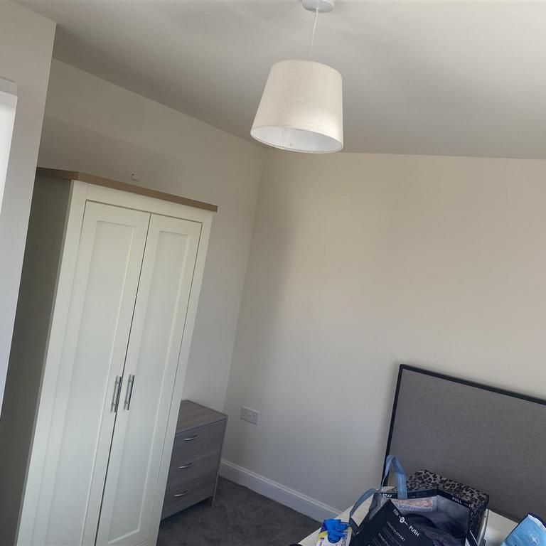 4 bedroom house share to rent - Photo 1
